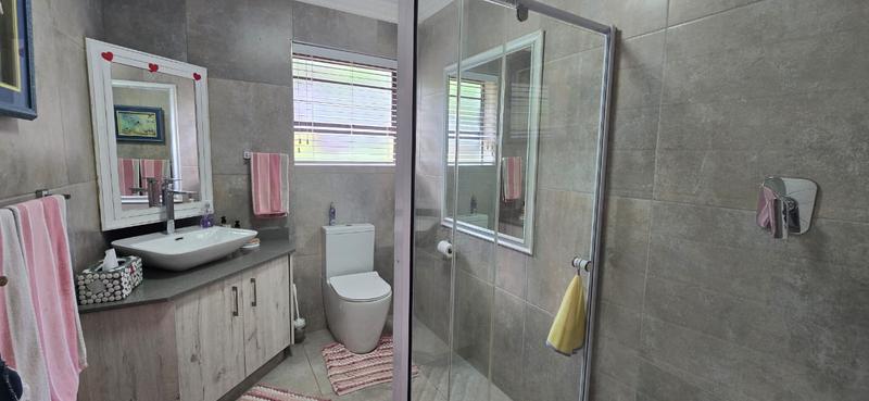 2 Bedroom Property for Sale in Hersham Western Cape